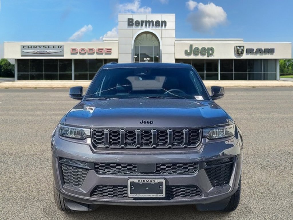 New 2026 Jeep Grand Cherokee Altitude AWD/4WD image 8