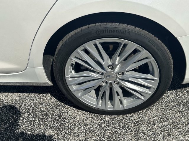Used 2025 Cadillac CT4 Premium Luxury RWD image 10