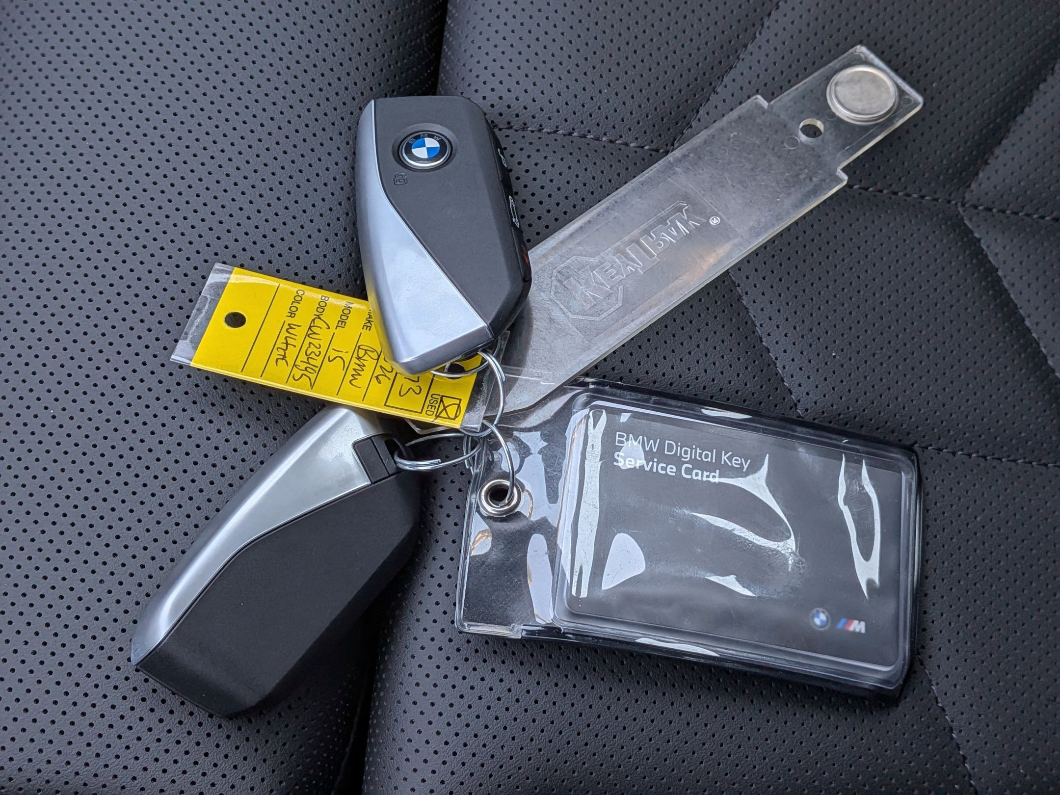 Used 2026 BMW i5 eDrive40 w/ M Sport Package image 33