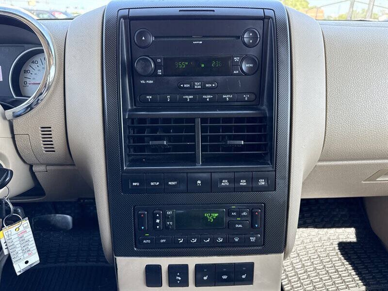 Used 2007 Ford Explorer Sport Trac Limited AWD/4WD image 28