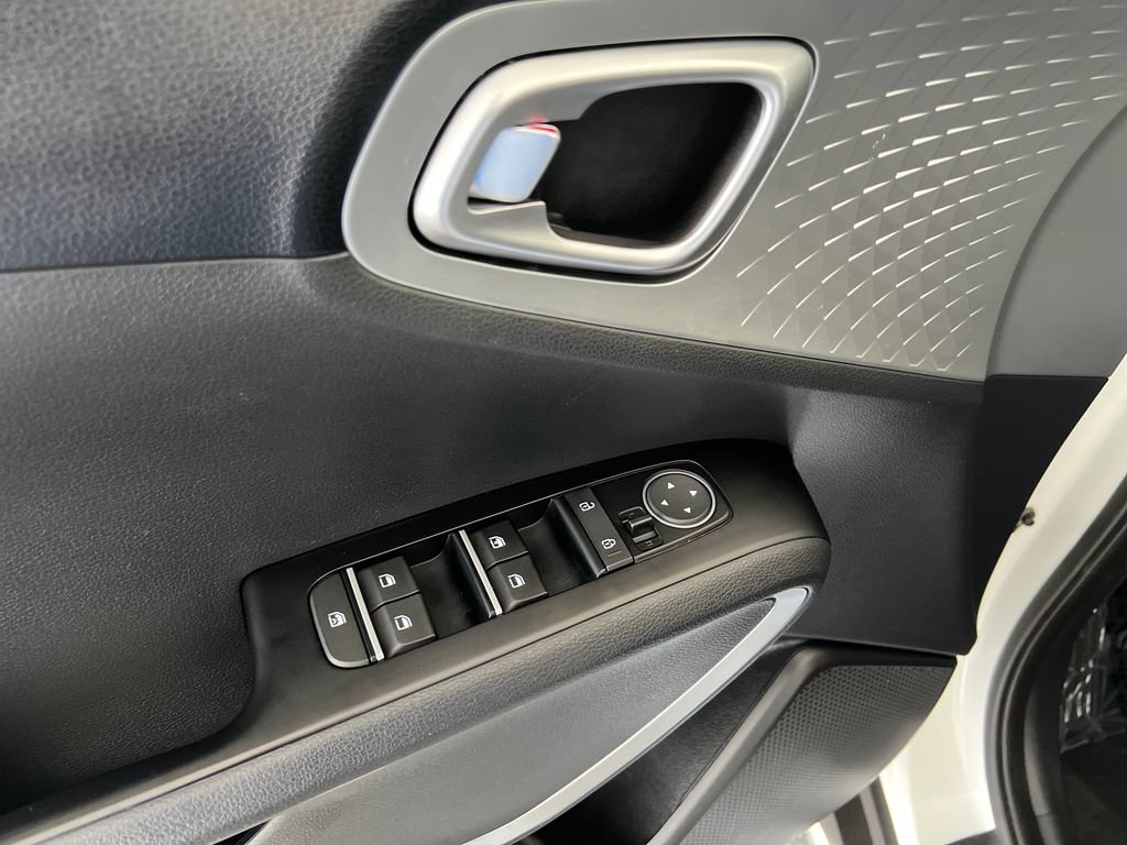 Used 2020 Kia Soul X-Line FWD image 13