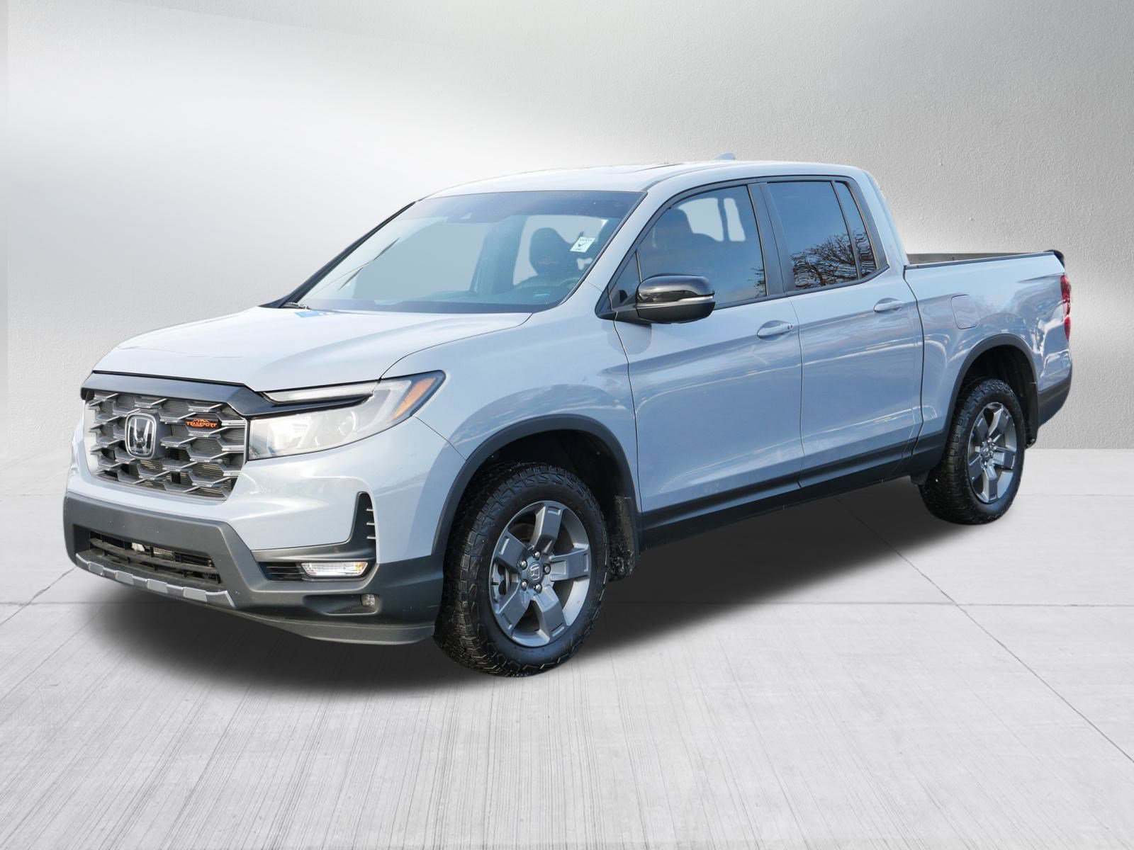 Used 2024 Honda Ridgeline TrailSport image 3
