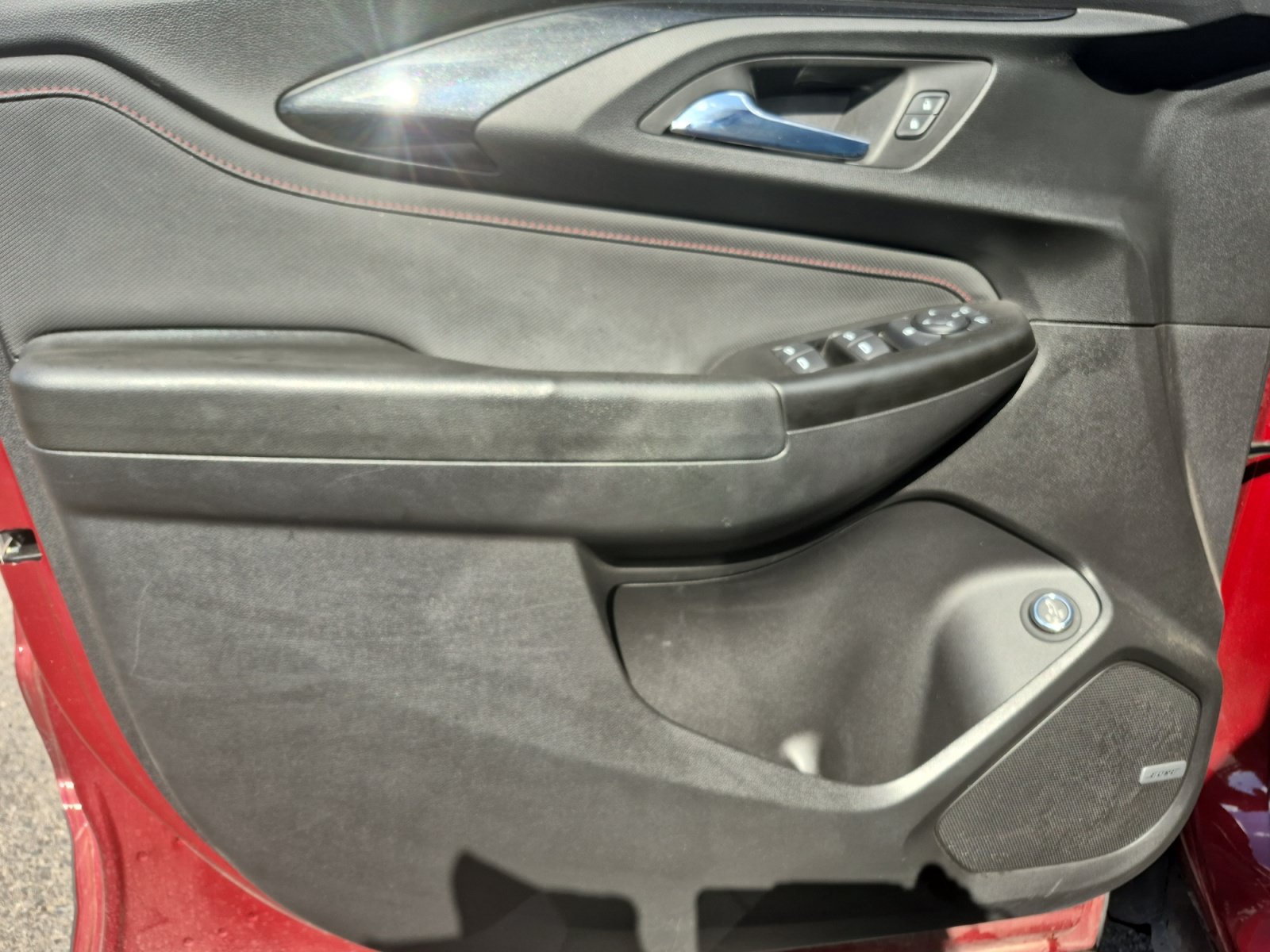 Used 2022 Chevrolet TrailBlazer RS w/ Sun and Liftgate Package FWD image 14