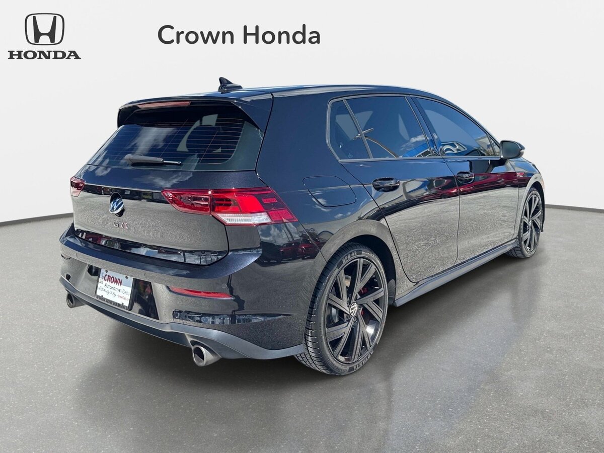 Used 2022 Volkswagen GTI SE FWD image 4