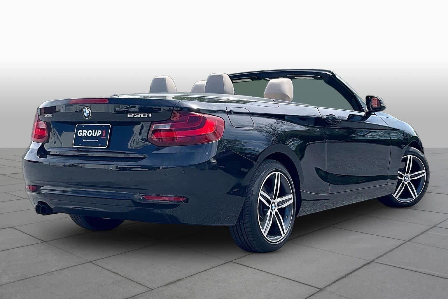 Used 2017 BMW 230i xDrive Convertible AWD/4WD image 12
