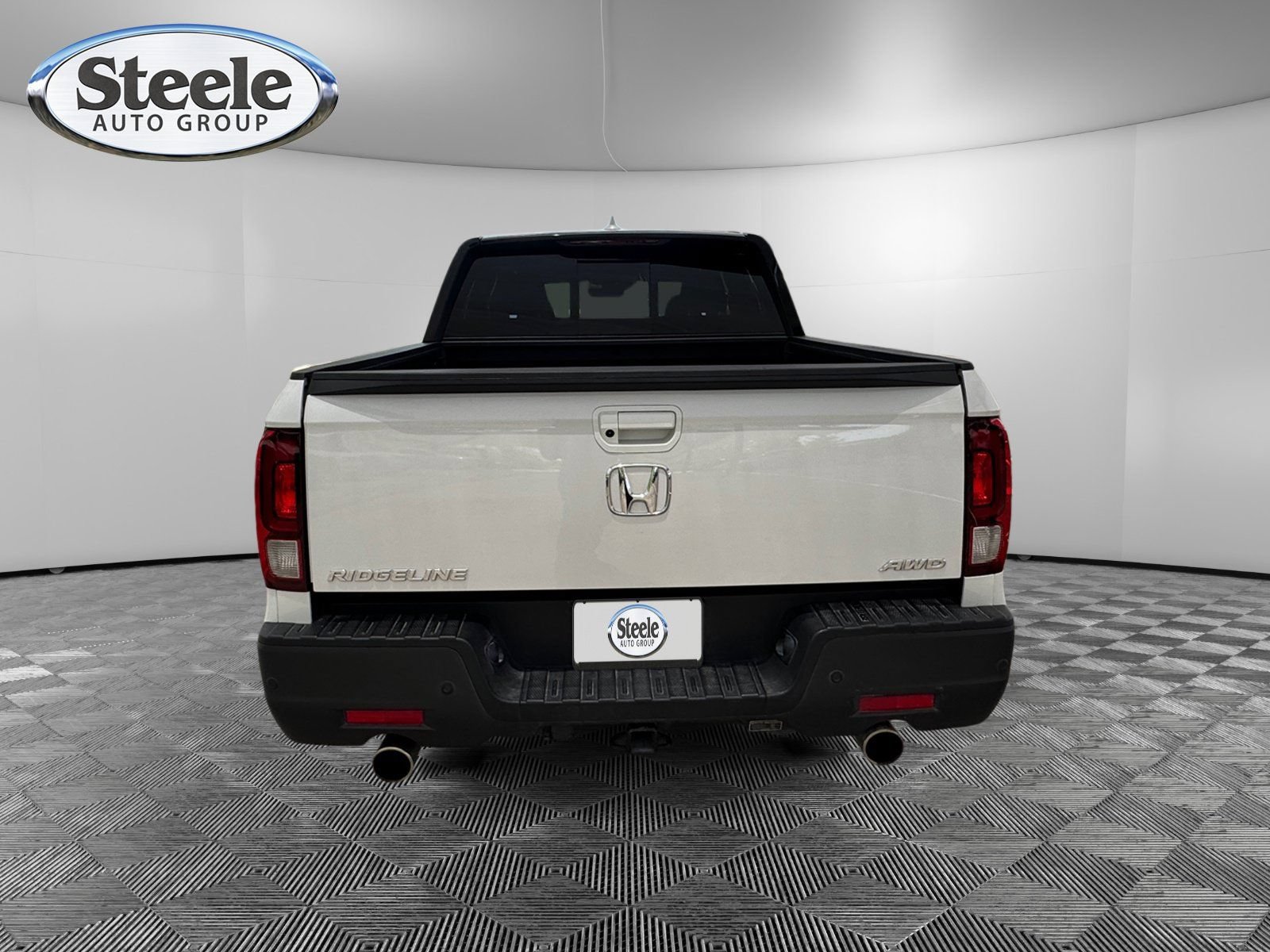 Used 2023 Honda Ridgeline Black Edition image 4