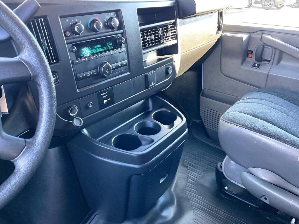 Used 2025 GMC Savana 2500 w/ Driver Convenience Package RWD image 20