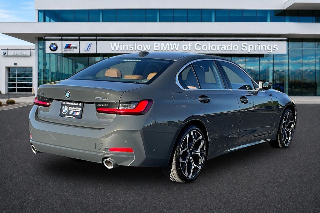Certified 2026 BMW 330i xDrive Sedan w/ Premium Package AWD/4WD image 6