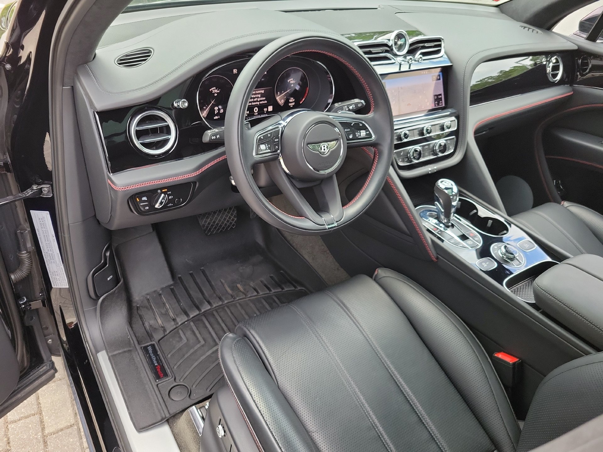 Certified 2023 Bentley Bentayga AWD/4WD image 35