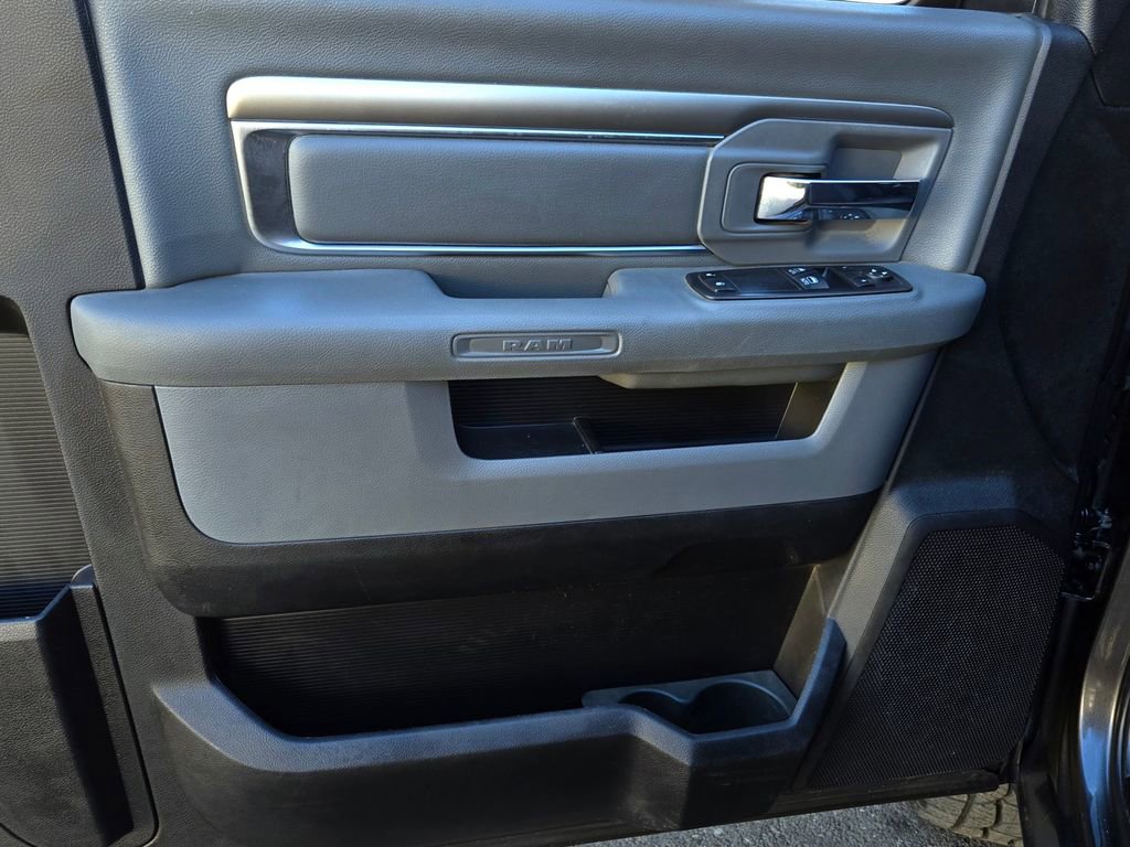 Used 2018 RAM 1500 Express image 11