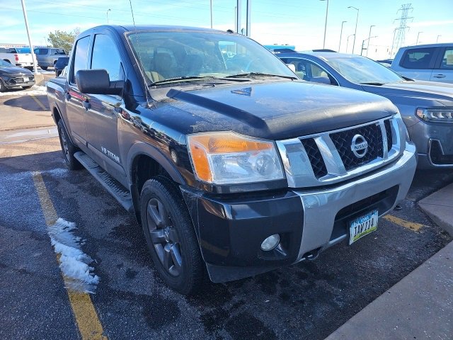 Used 2015 Nissan Titan SV w/ SV Value Truck Package image 3