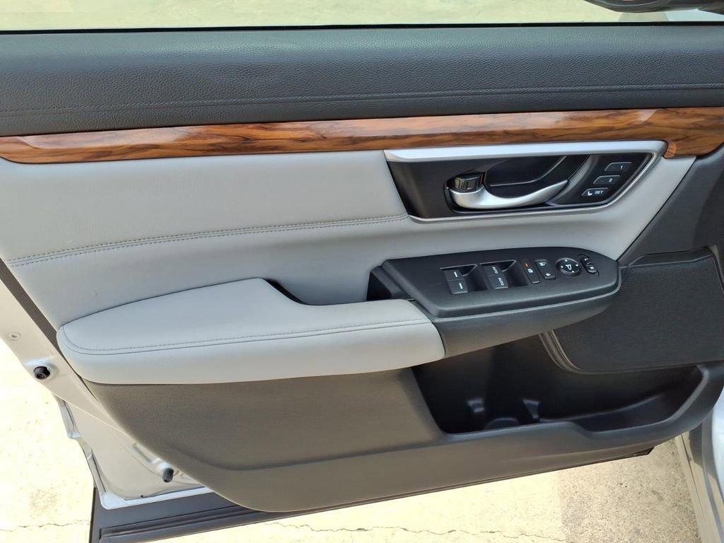 Used 2021 Honda CR-V EX-L image 17