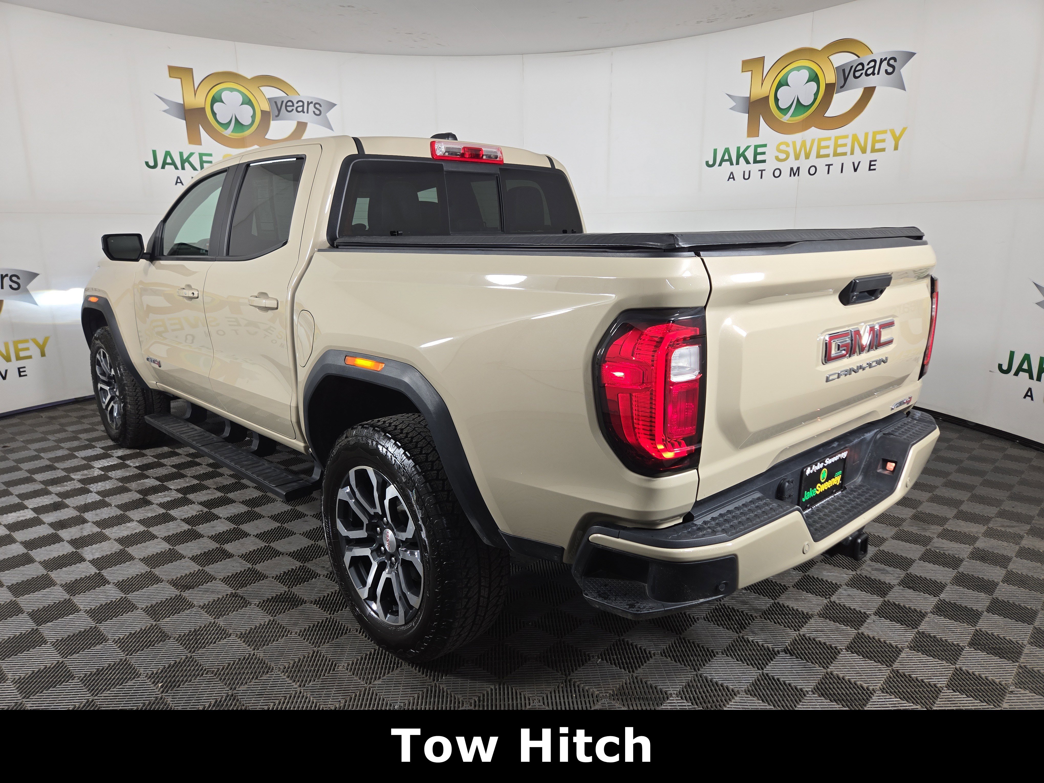 Certified 2024 GMC Canyon AT4 w/ AT4 Premium Package image 6