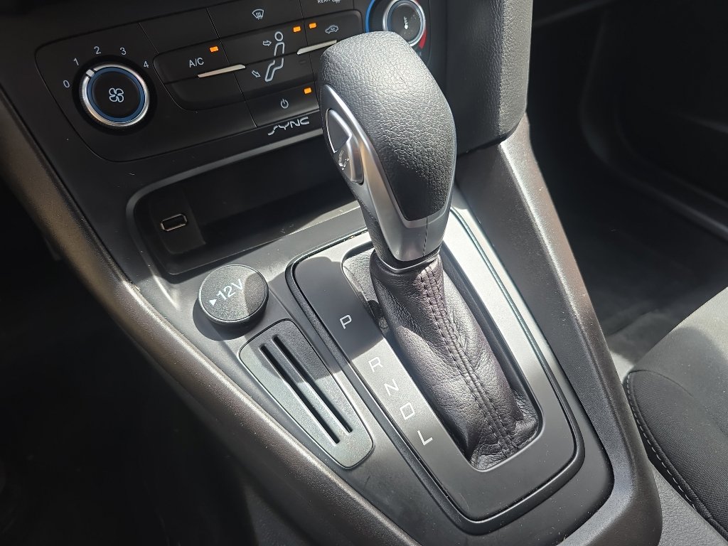 Used 2018 Ford Focus SE FWD image 19