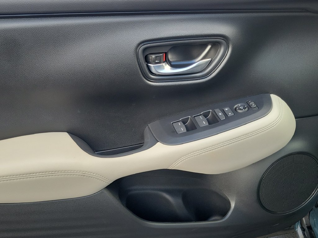 Used 2027 Honda HR-V LX image 20