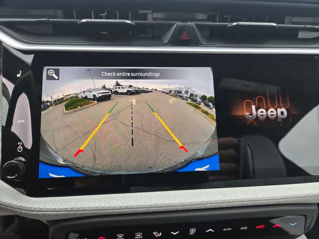 New 2026 Jeep Cherokee Laredo AWD/4WD image 11