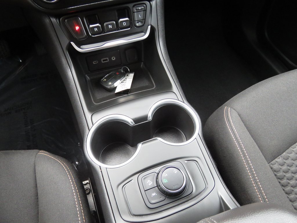 Used 2021 GMC Terrain SLE image 24