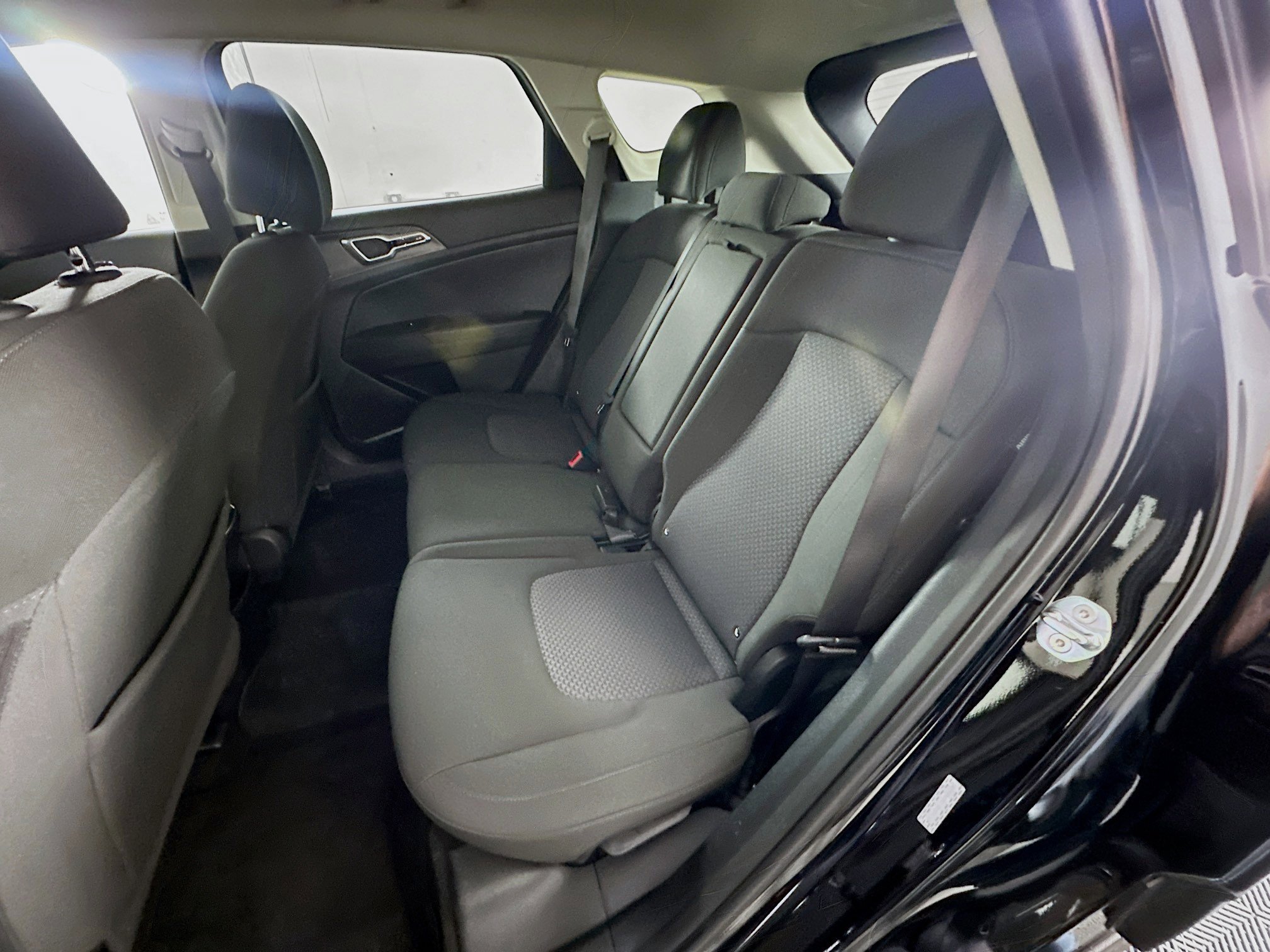 Used 2025 Kia Sportage LX image 27