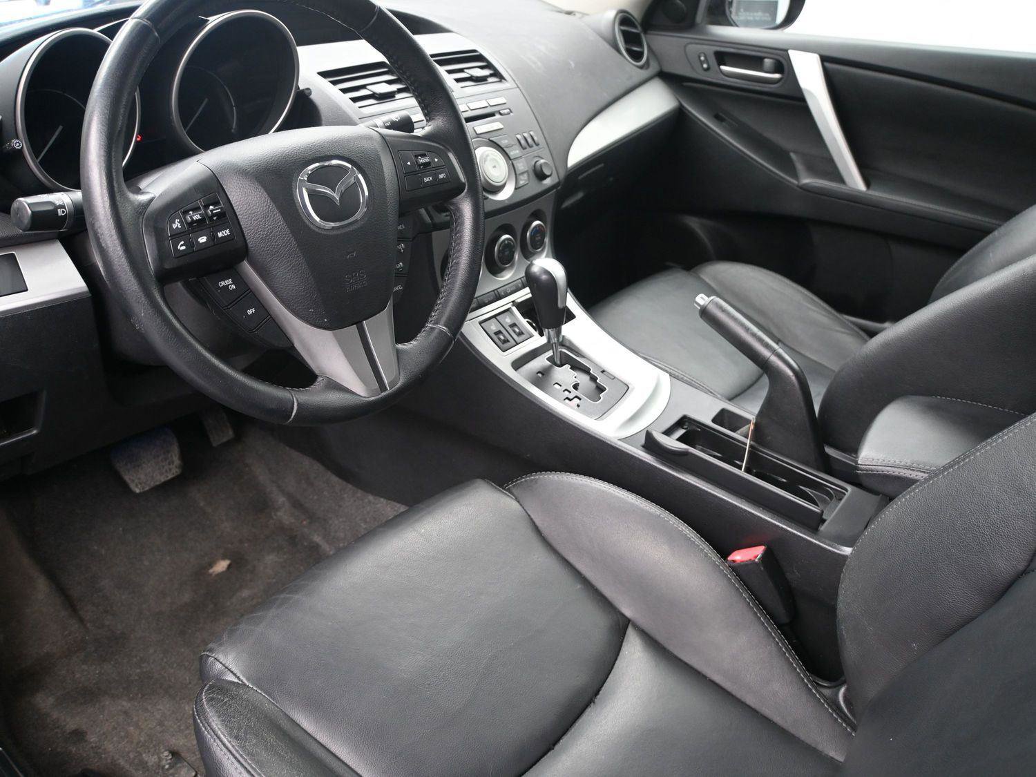 Used 2010 MAZDA MAZDA3 s Grand Touring FWD image 2