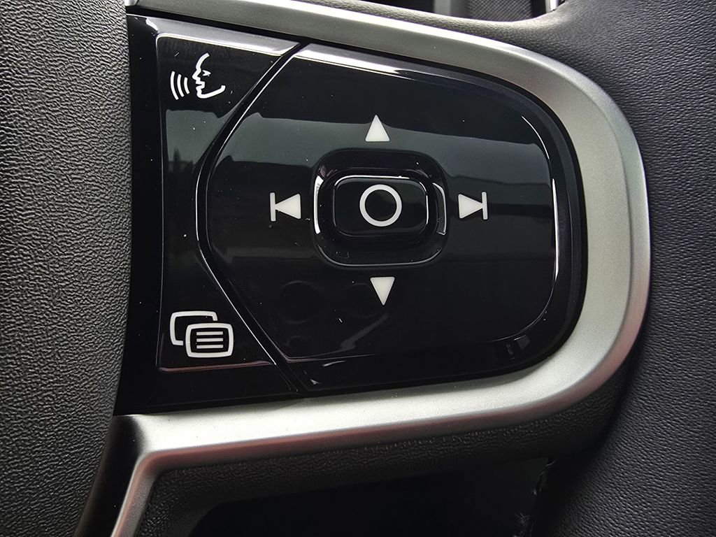 New 2026 Volvo XC90 T8 Ultra w/ Protection Package image 36