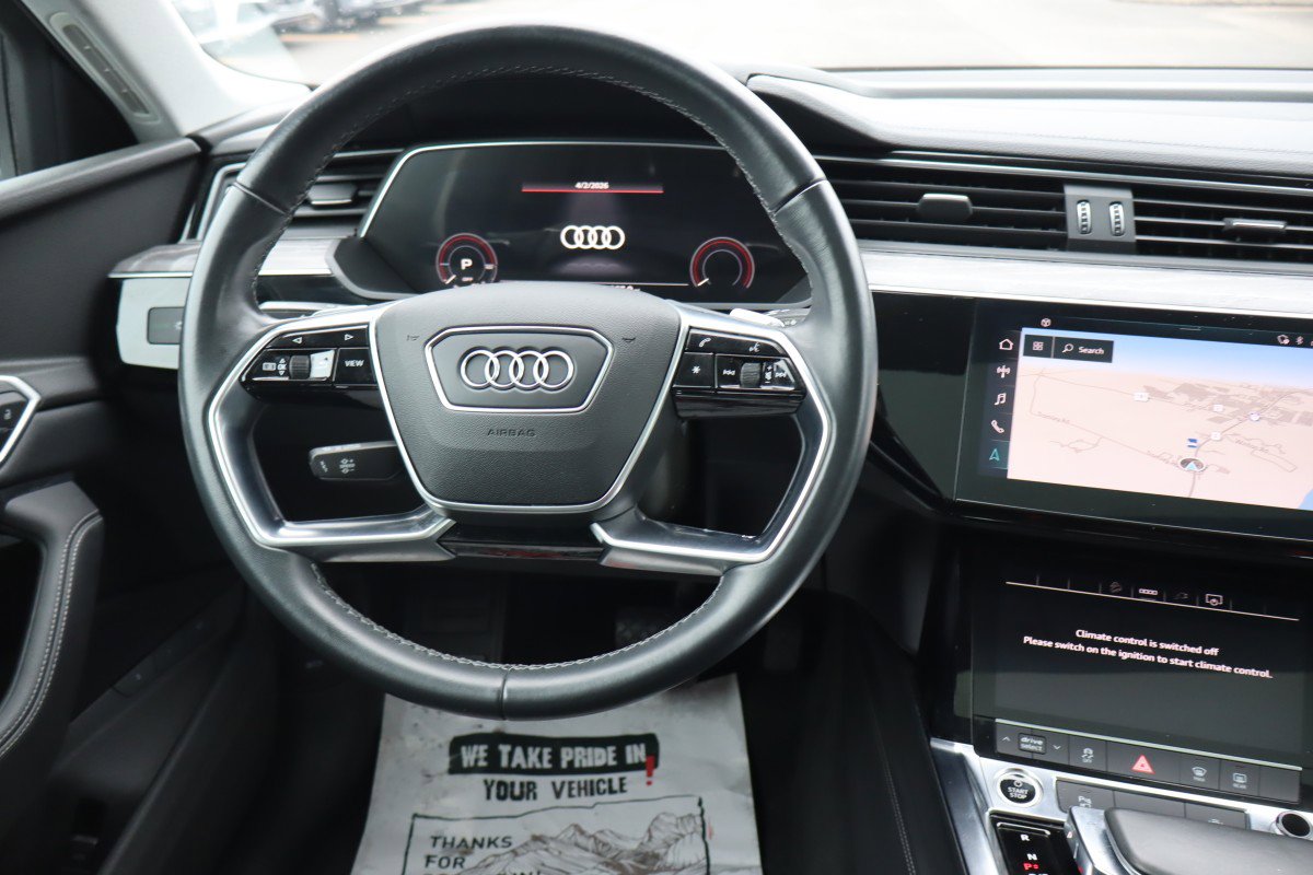 Used 2021 Audi e-tron Premium image 10