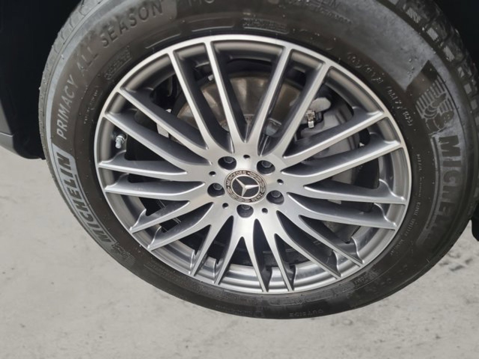 Used 2023 Mercedes-Benz GLC 300 4MATIC image 10
