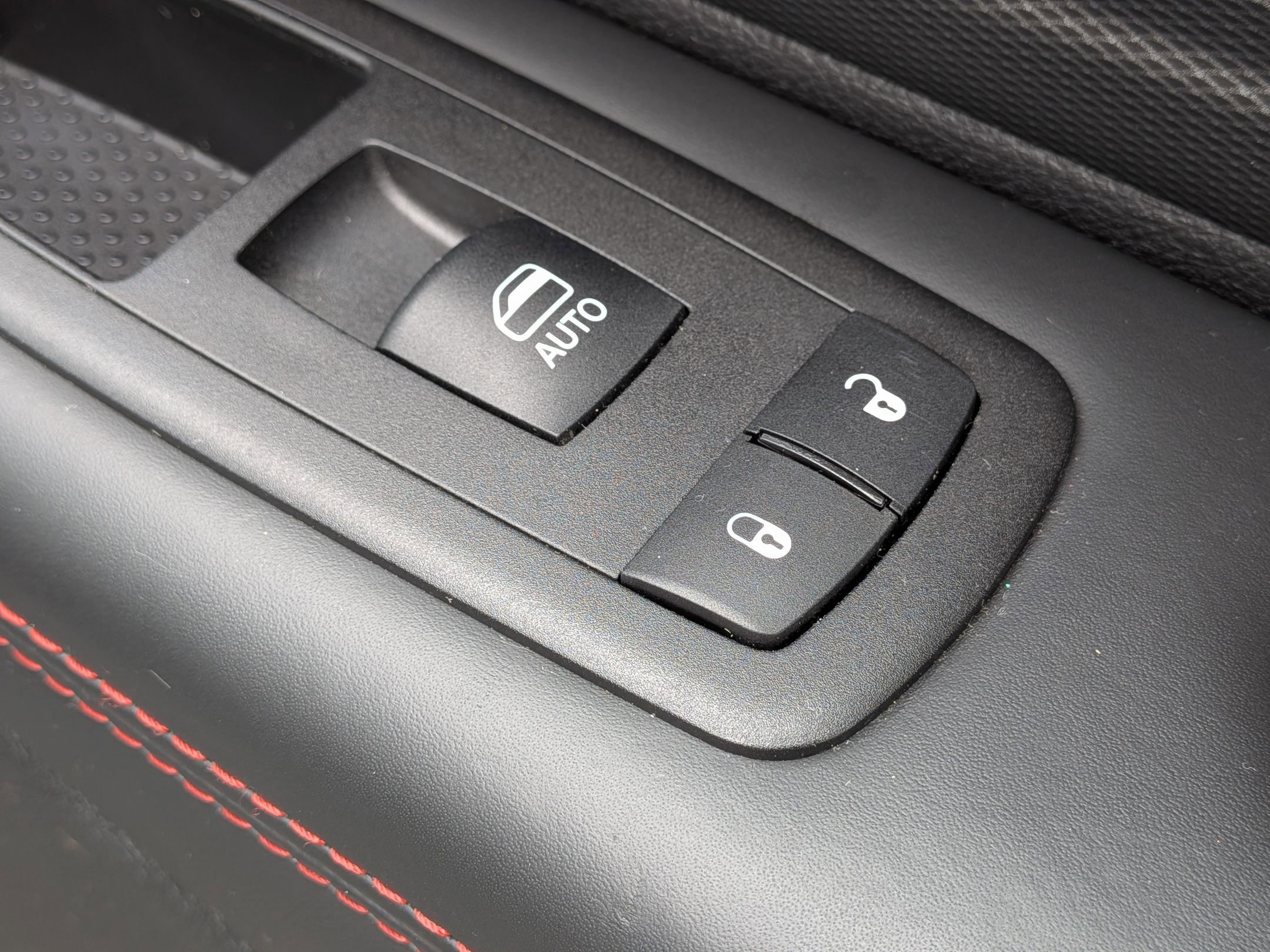 Used 2024 Dodge Durango GT image 39