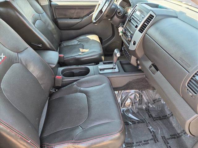 Used 2011 Nissan Frontier PRO-4X w/ Pro-4x Luxury Pkg AWD/4WD image 18