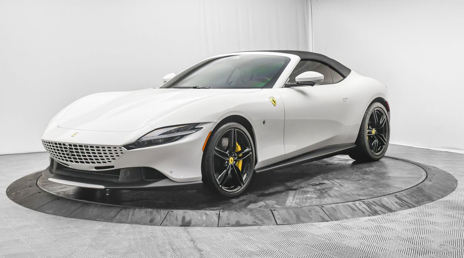 Certified 2024 Ferrari Roma Spider image 63