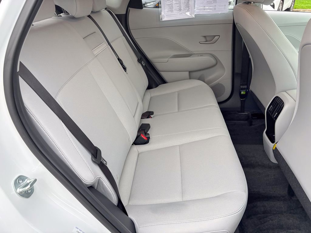 Used 2025 Hyundai Kona SEL image 37