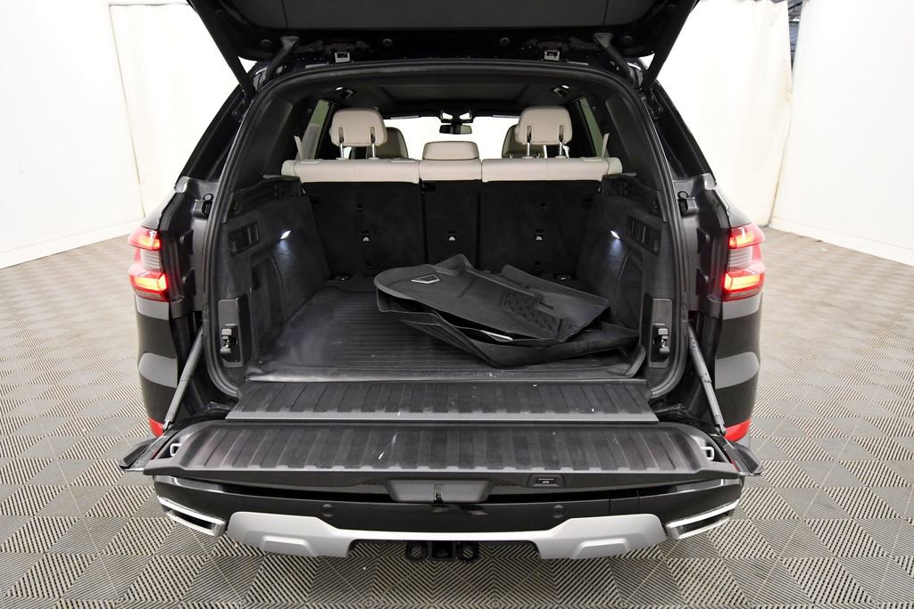 Used 2019 BMW X5 xDrive40i w/ Executive Package AWD/4WD image 8