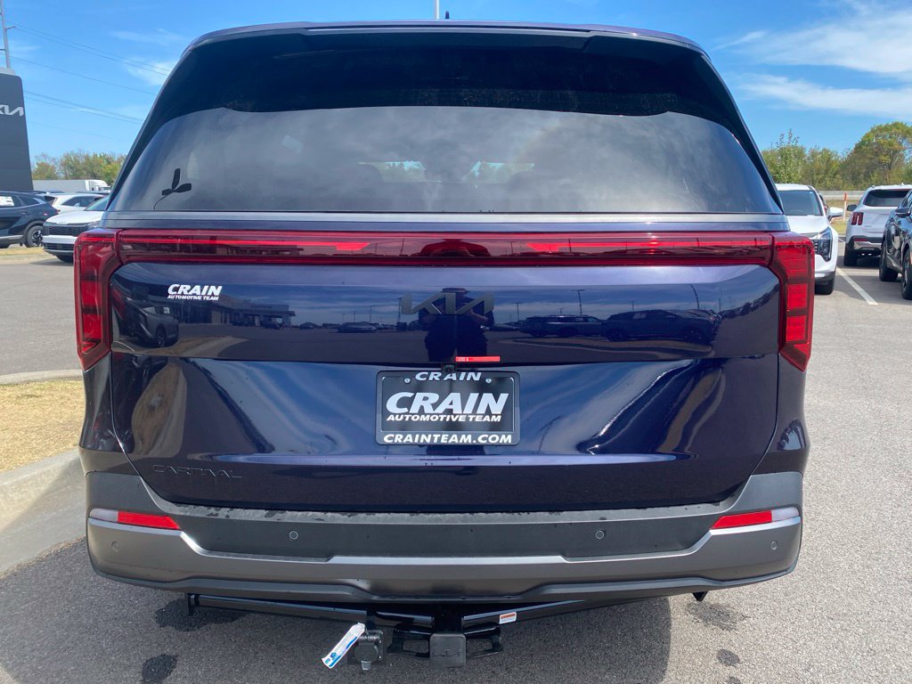 New 2027 Kia Carnival EX FWD image 6