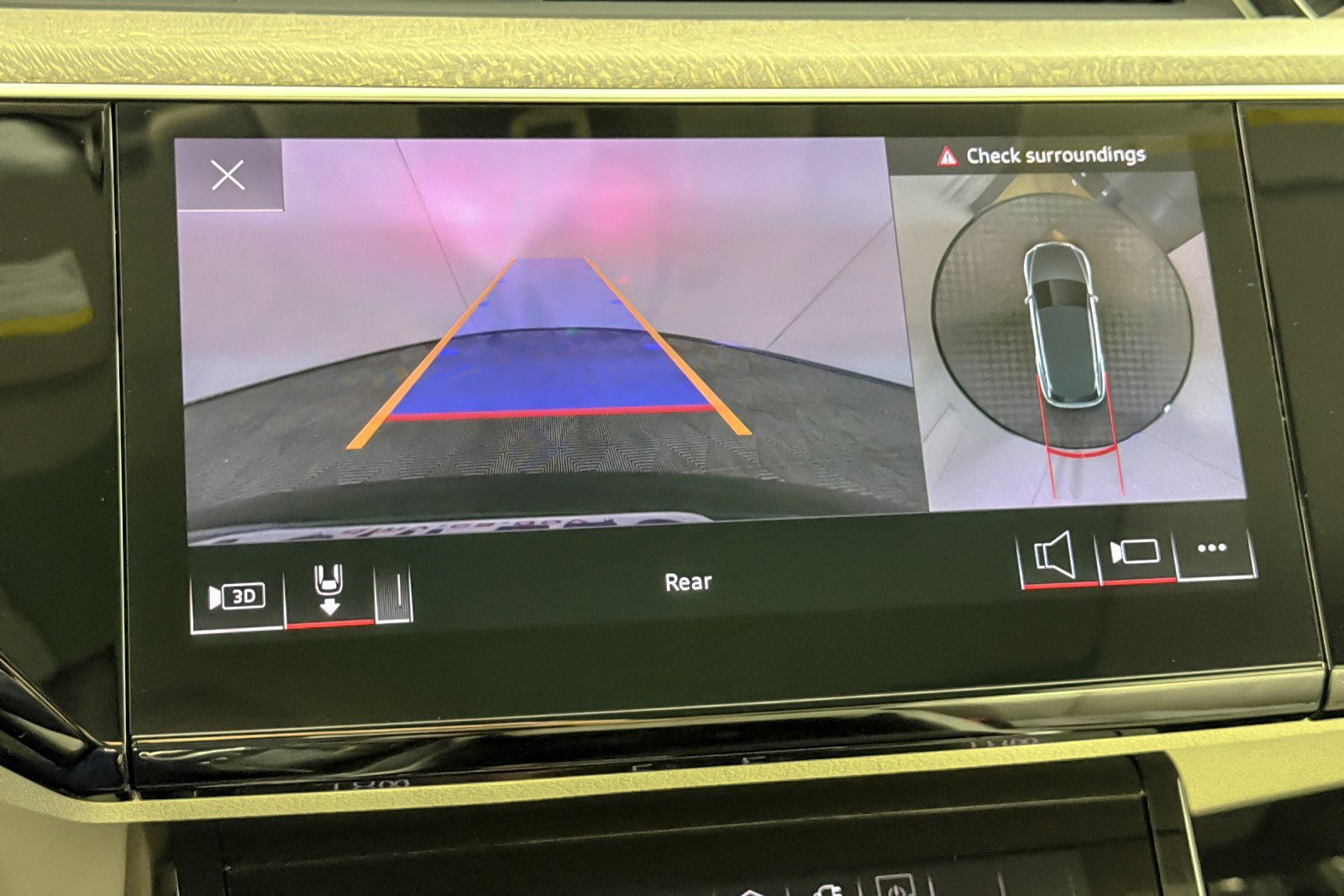 Certified 2023 Audi e-tron Premium Plus AWD/4WD image 19