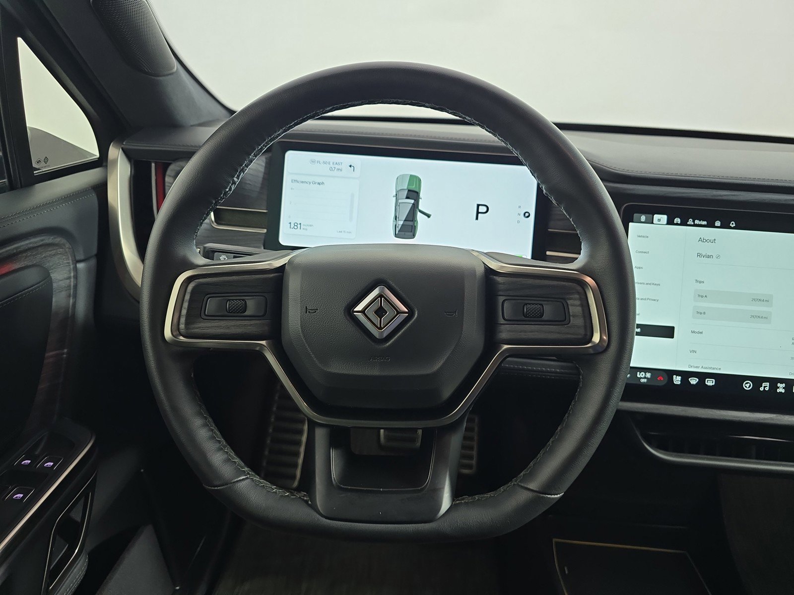 Used 2024 Rivian R1S Adventure AWD/4WD image 28