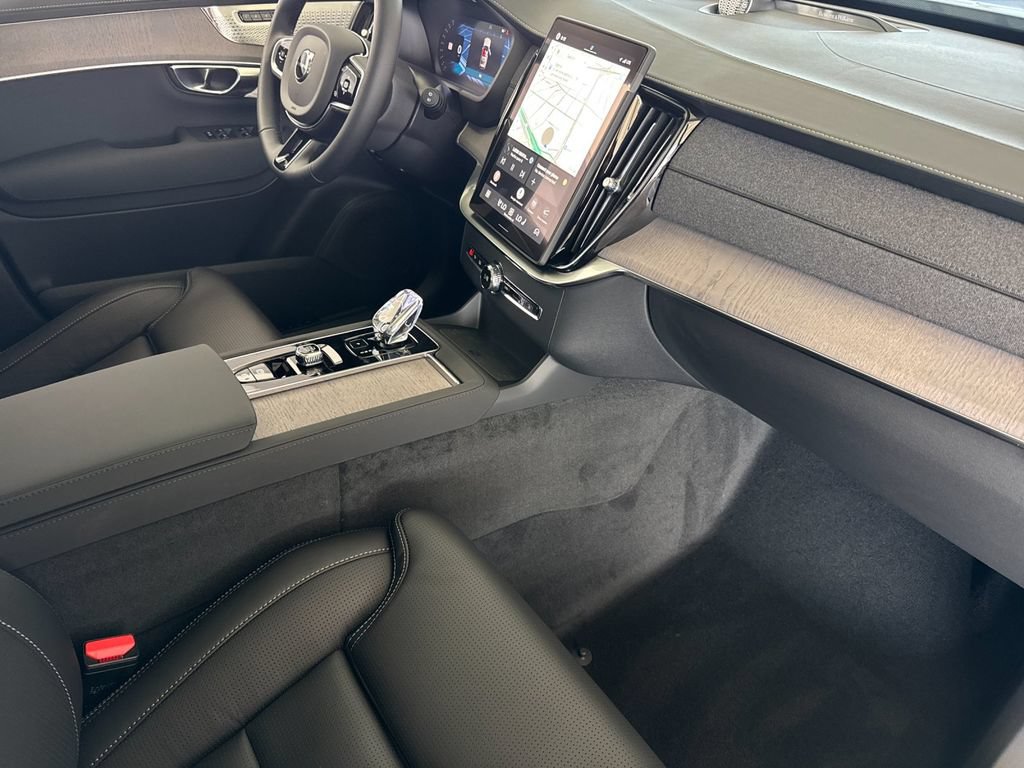 New 2026 Volvo XC90 T8 Ultra w/ Lounge Package AWD/4WD image 16