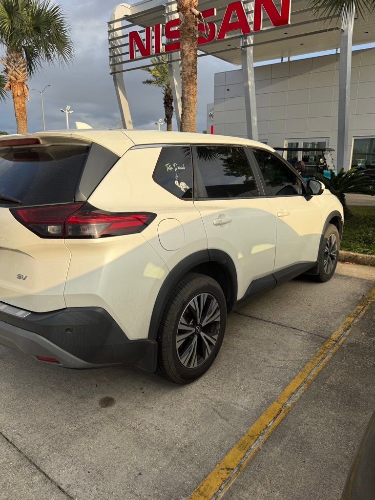Used 2022 Nissan Rogue SV image 7