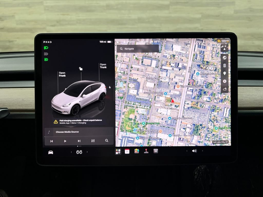 Used 2023 Tesla Model Y Long Range AWD/4WD image 21