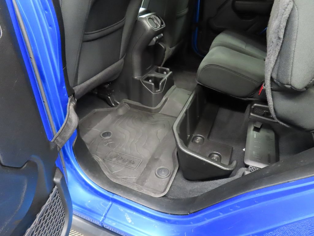 Used 2022 Jeep Gladiator Sport AWD/4WD image 45