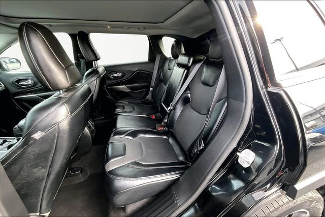 Used 2022 Jeep Cherokee Limited image 16