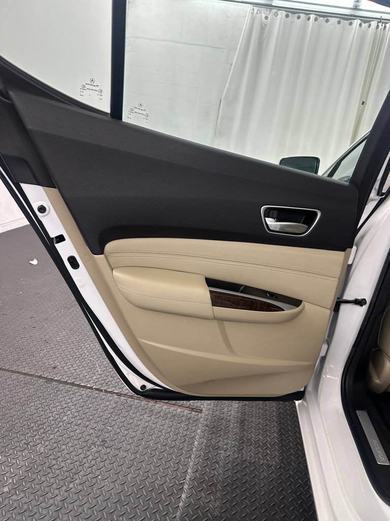 Used 2019 Acura TLX FWD image 22