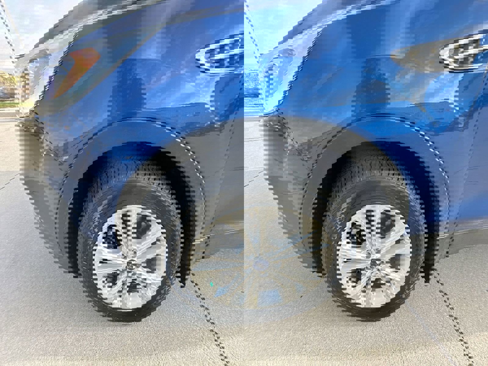 Used 2019 Ford Escape SEL AWD/4WD image 32