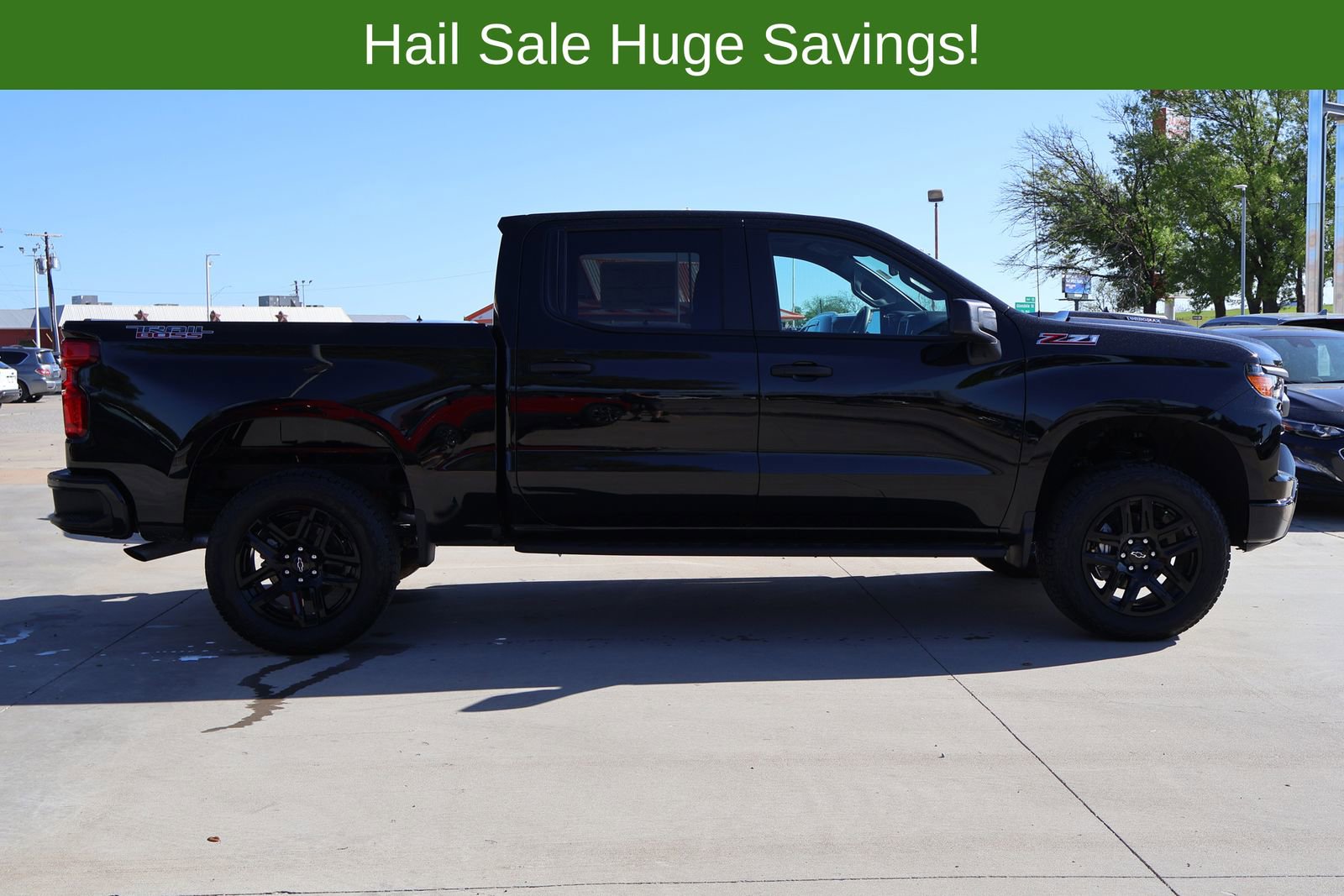 Used 2025 Chevrolet Silverado 1500 Custom Trail Boss AWD/4WD image 8