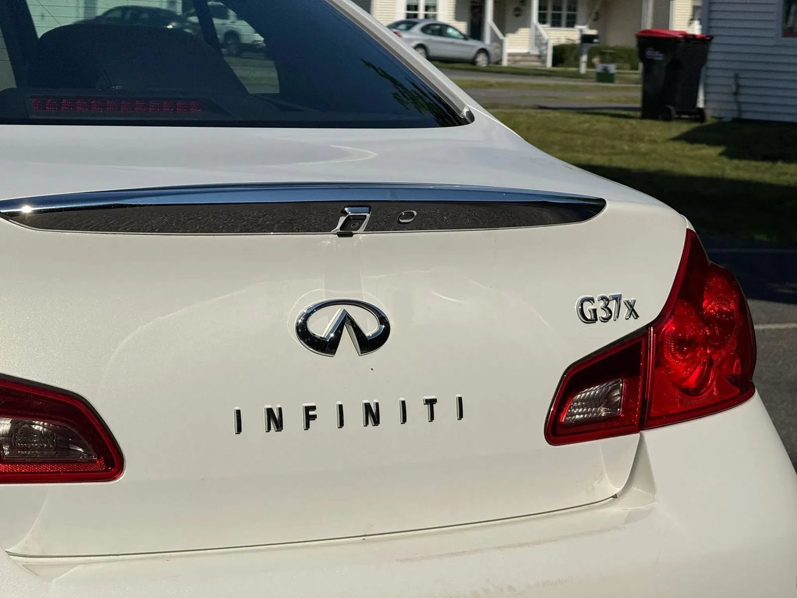 Used 2010 INFINITI G37 x Sedan w/ Premium Pkg AWD/4WD image 10