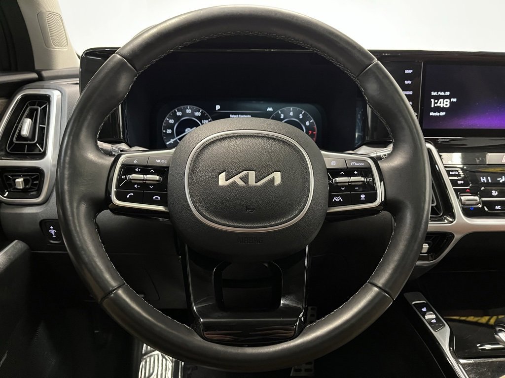 Used 2022 Kia Sorento SX Prestige w/ Rust Color Package image 6