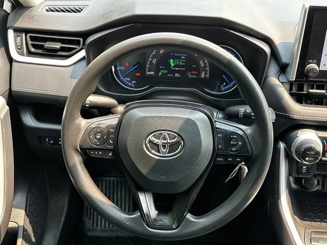 Used 2023 Toyota RAV4 LE AWD/4WD image 12