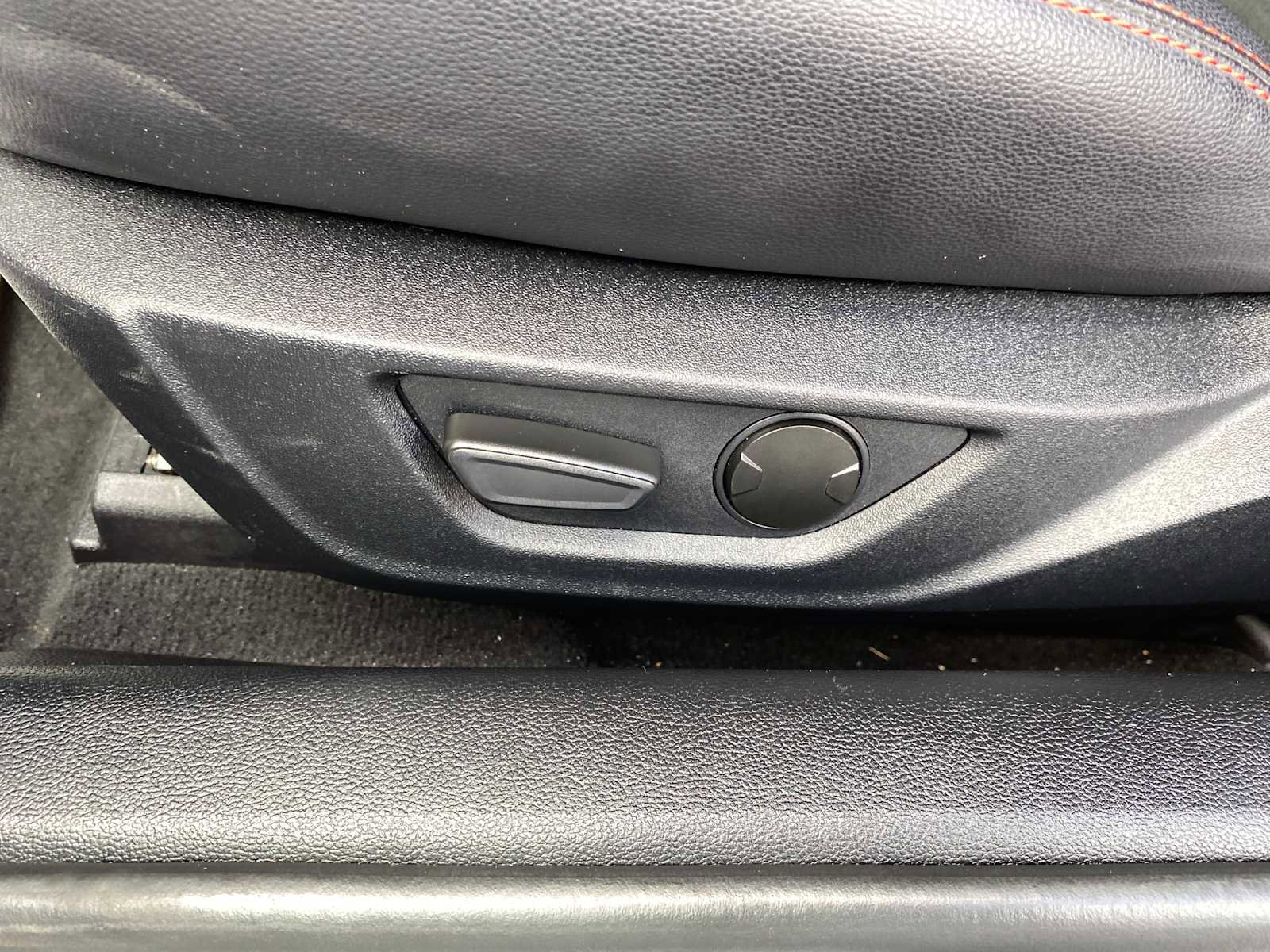 Used 2022 Ford Mustang GT Premium w/ Equipment Group 401A image 16