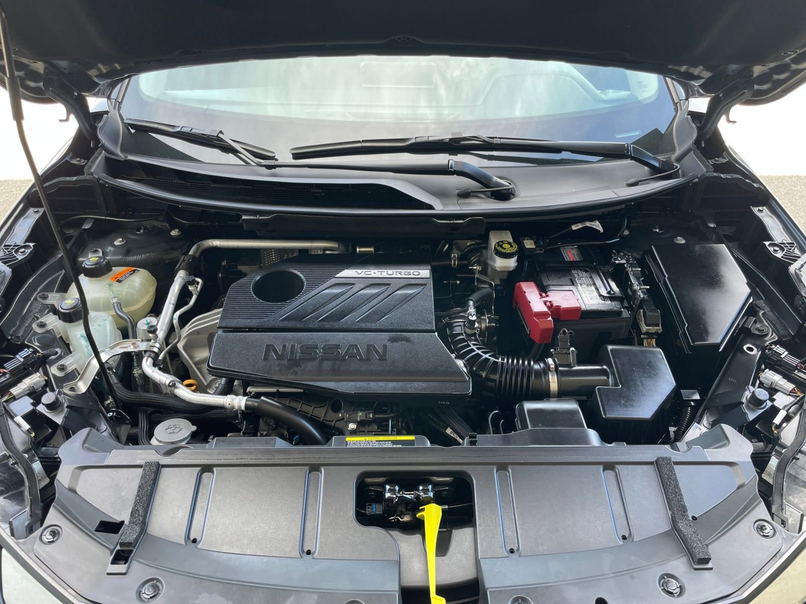 Used 2025 Nissan Rogue SV image 34