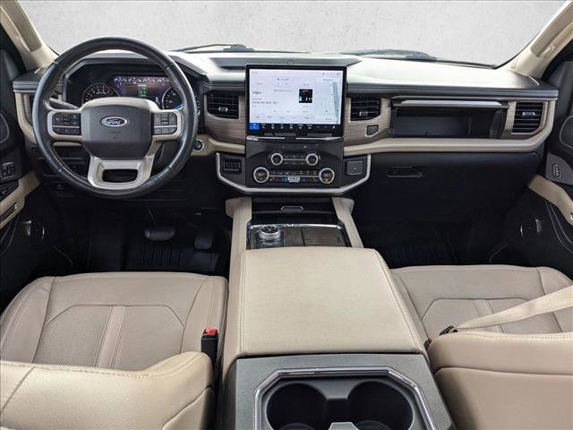 Used 2022 Ford Expedition Limited image 19