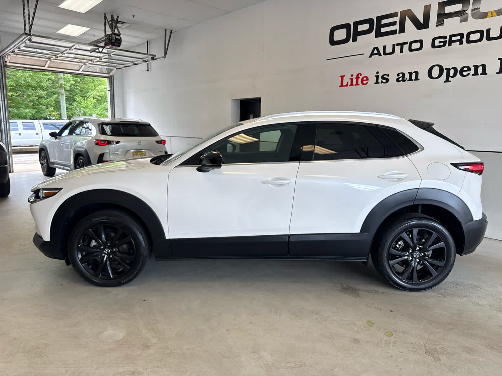 Certified 2024 MAZDA CX-30 2.5 Turbo w/ Premium Plus Pkg AWD/4WD image 4