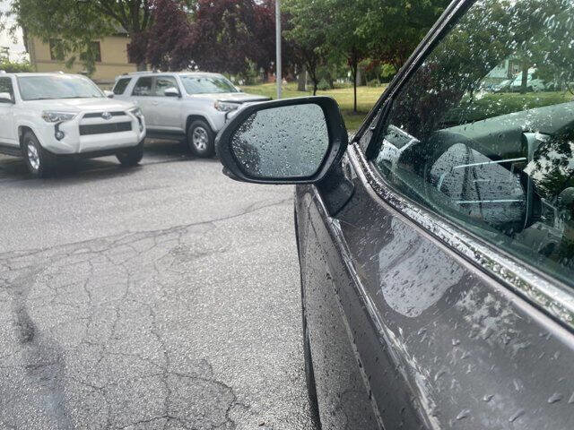 Used 2023 Toyota Camry SE image 18